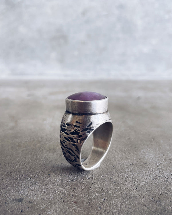 Star Ruby Round Signet Ring